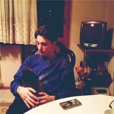 Andrea Torres's avatar